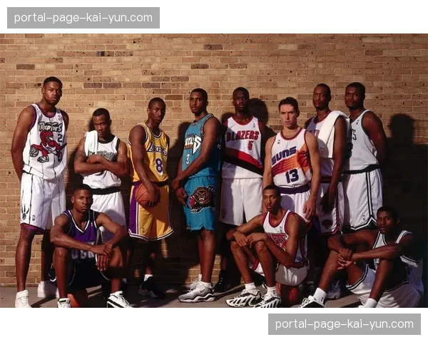 特写：新科状元基特斯抵达亚特兰大，受到球迷热烈欢迎